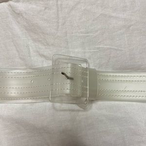 Adjustable square clear belt